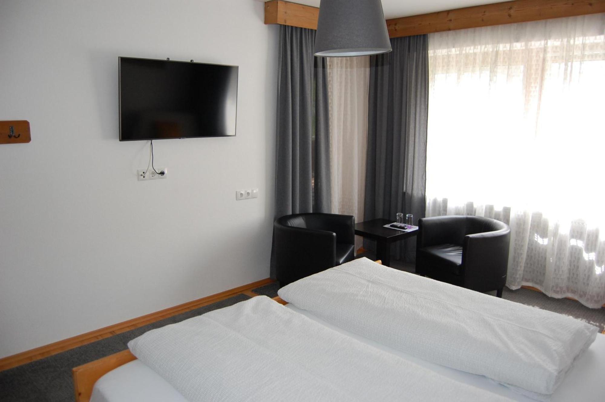 Bed and Breakfast Haus Hager Шліттерс Екстер'єр фото